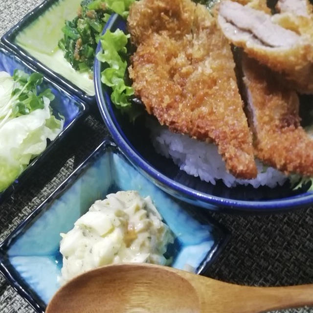 豚トンカツ南蛮！タルタルソースが定番！ メタボ・・ブッチ切り！マヨラーも・・ビックリ！騒然！！！
