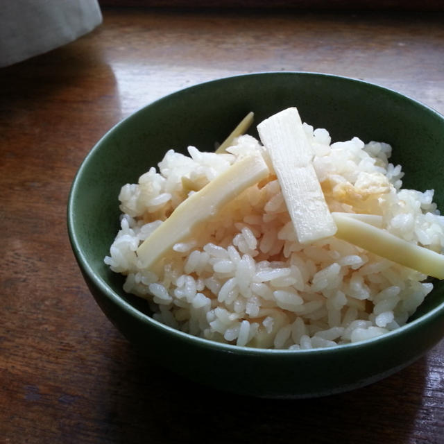 水煮タケノコの炊き込みご飯　《ちぎり野菜レシピ》