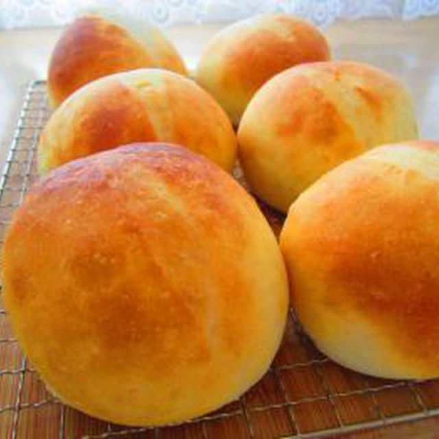 塩ﾚﾓﾝ丸ﾊﾟﾝで♪ごまごま唐揚げｻﾝﾄﾞ♪ﾋﾟｰﾅｯﾂｸﾘｰﾑｻﾝﾄﾞ♪
