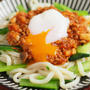 和風ミートソースうどん、温泉卵のっけ