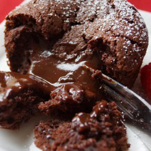 おいしいチョコレートラバケーキ By おいしいアメリカさん レシピブログ 料理ブログのレシピ満載