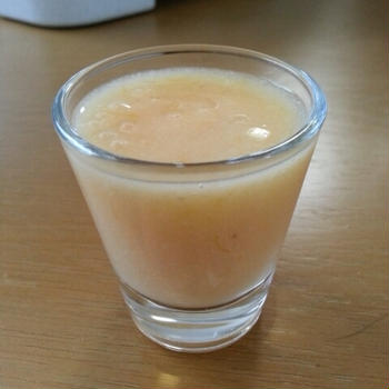 今日の甘酒は柿甘酒！