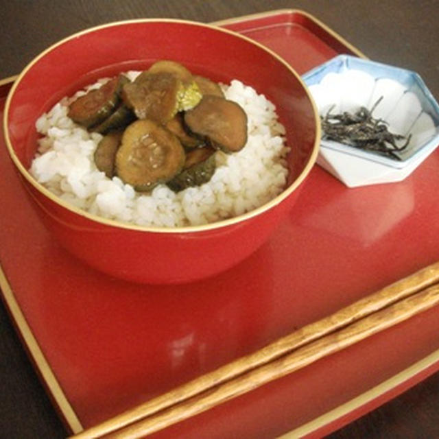 夏は冷えた麦茶で冷茶漬け