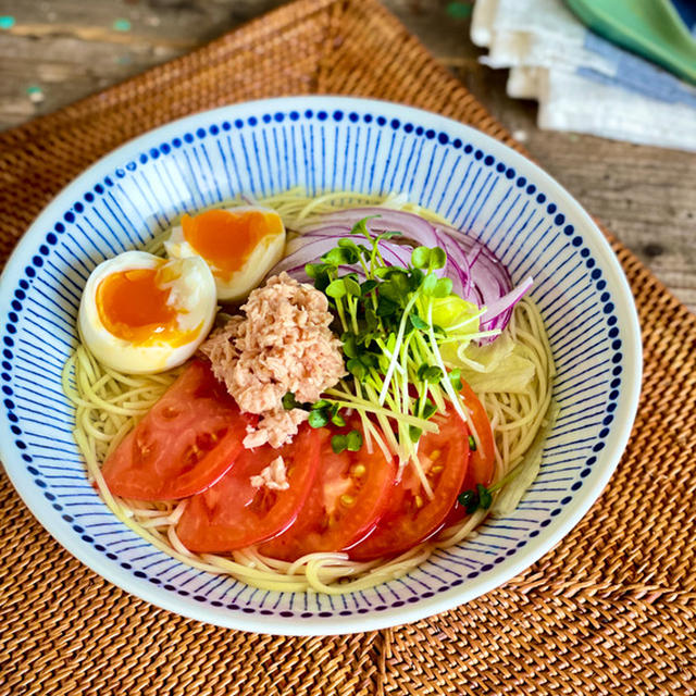 フォーみたいな味わいのサラダラーメン！超時短、簡単！混ぜるだけエスニックスープ