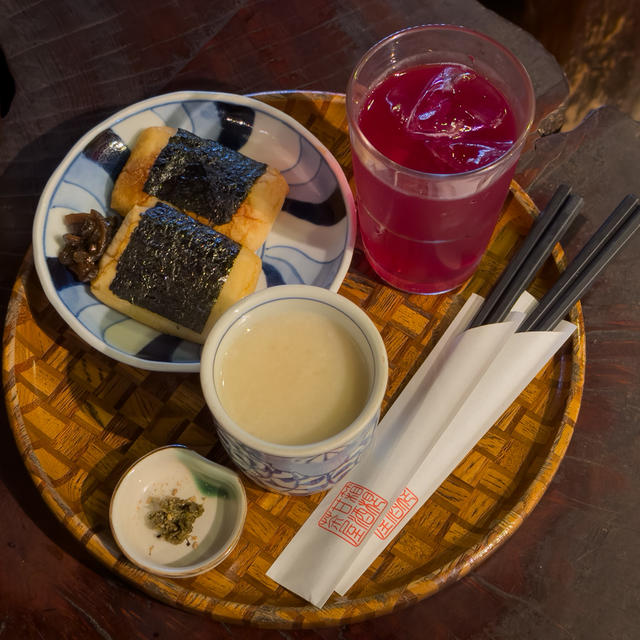仕事の休憩に立ち寄った、箱根旧街道の「甘酒茶屋」