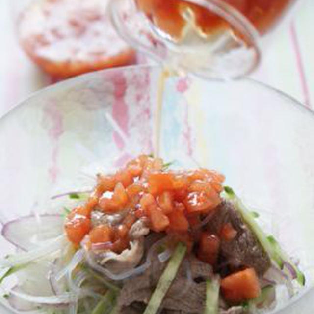 「かけトマ醤油ドレッシングで牛しゃぶと春雨のサラダを美味しく」「鮭といくらのクリームパスタ」