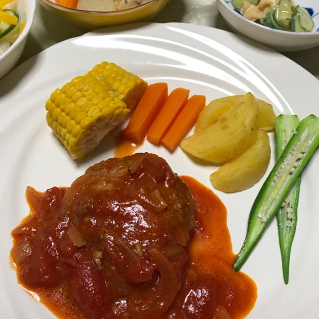 ハンバーグのトマト煮込み