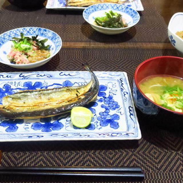 サンマ開き干しと豚汁の定食