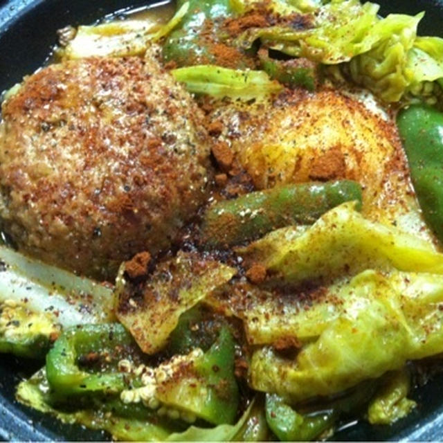 本日のディナーはタジン鍋の煮込みハンバーグ