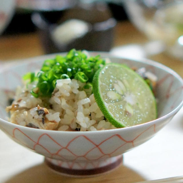 秋刀魚ご飯とつくれぽの食卓