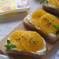 メープル風味♪ オレンジとクリームチーズのタルティーヌ