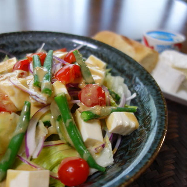 ノンオイル胡麻ドレの豆腐サラダ　　