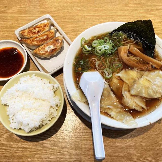 肉ワンタン麺と餃子ランチを啜る 〜丸源ラーメン〜