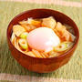 【おかず味噌汁】温泉卵入りキャベツと鶏肉の味噌汁