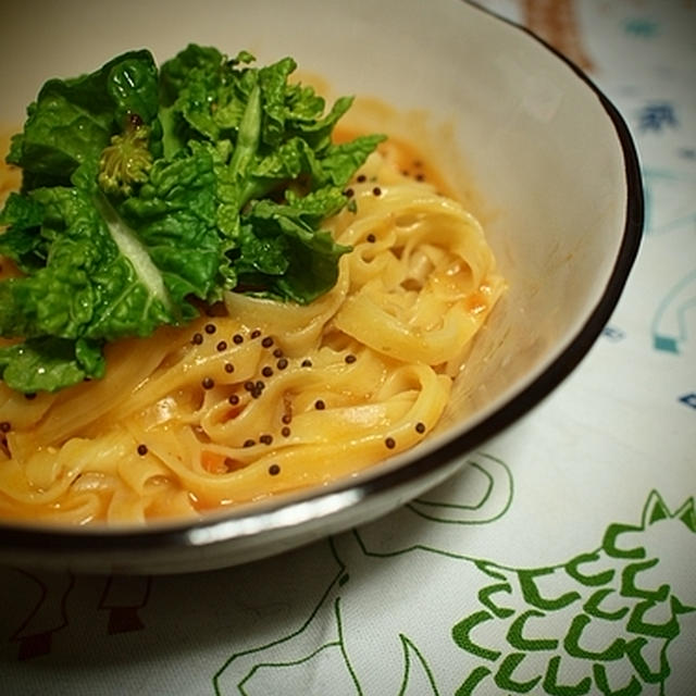 菜の花とトマトクリームのパスタ。　