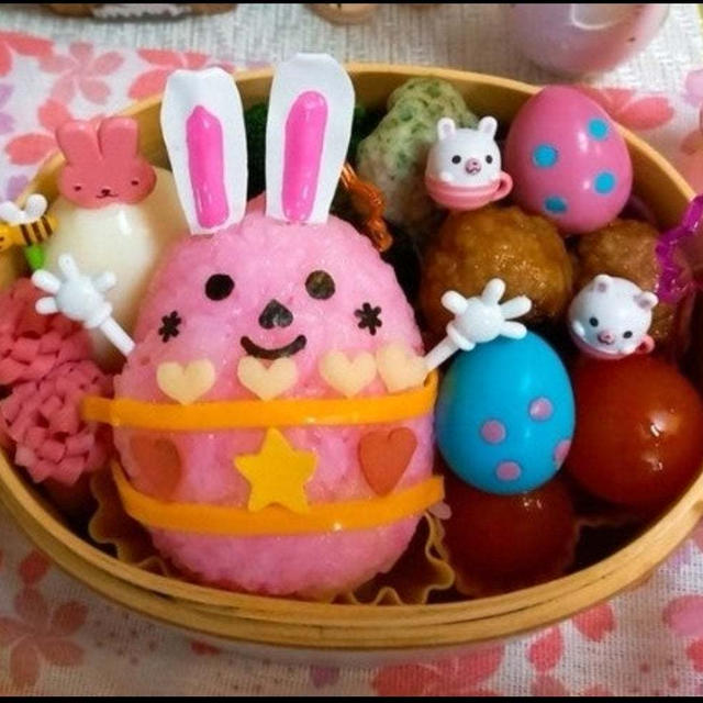 イースターエッグおにぎりとカラフルうずらエッグ弁当〖デコ弁〗