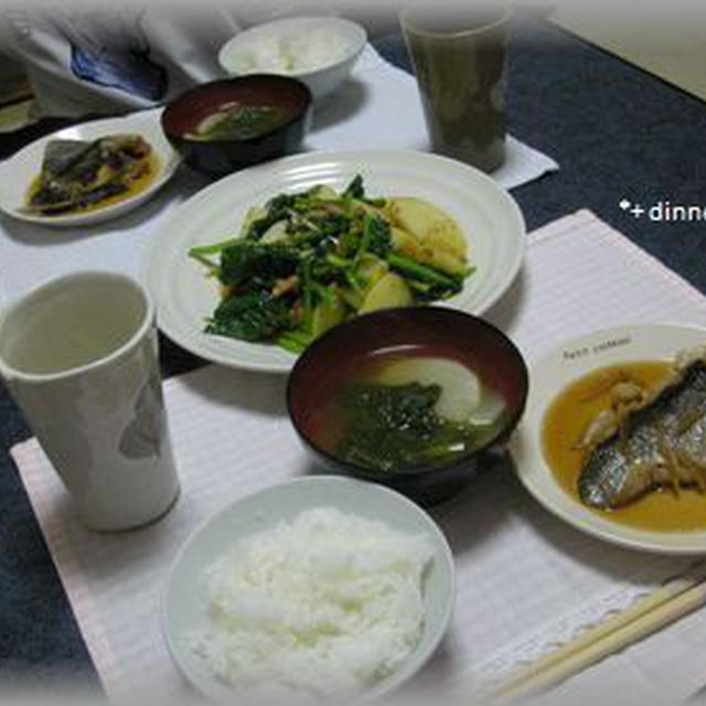 スズキの煮付け＋おじゃがとベーコンと小松菜の炒め物