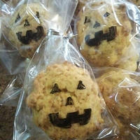 かぼちゃとシナモンのプチスコーン♪ハロウィンのプレゼントに♪