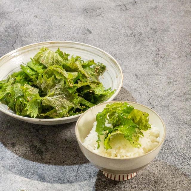 5分で簡単！大葉の大量消費にも！白ごはんがすすむ「青じそナムル」のレシピ