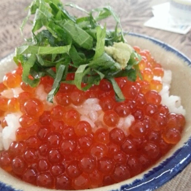 土鍋ご飯に筋子の醤油漬け