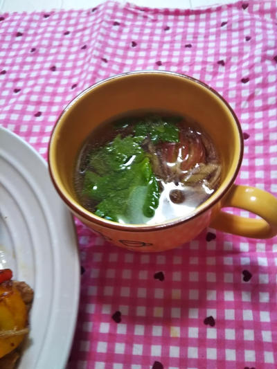お料理レシピその ミョウガとセロリの葉のしゃきしゃきコンソメスープ By すももっちさん レシピブログ 料理ブログのレシピ満載