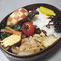 豚焼き弁当。猫じゃらしで首振るにゃんこ達