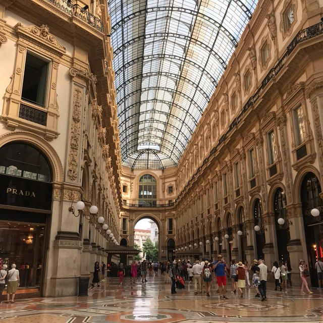 只今イタリアはセール真っただ中です♡