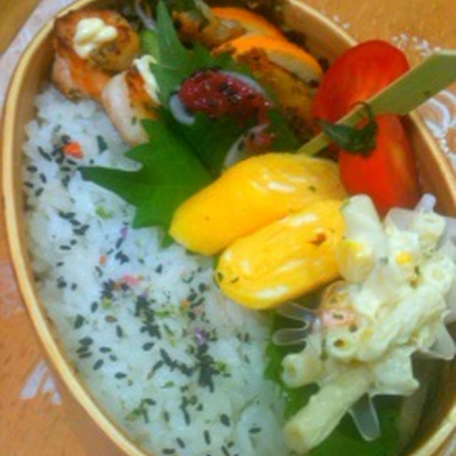 今日のお弁当～♪とポテトピザ