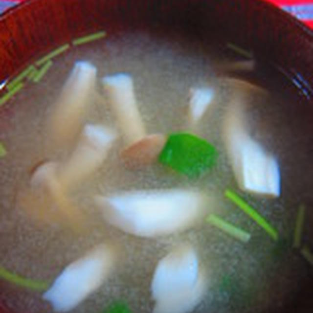 ぶなしめじと三つ葉の味噌汁 By ぴよさん レシピブログ 料理ブログのレシピ満載