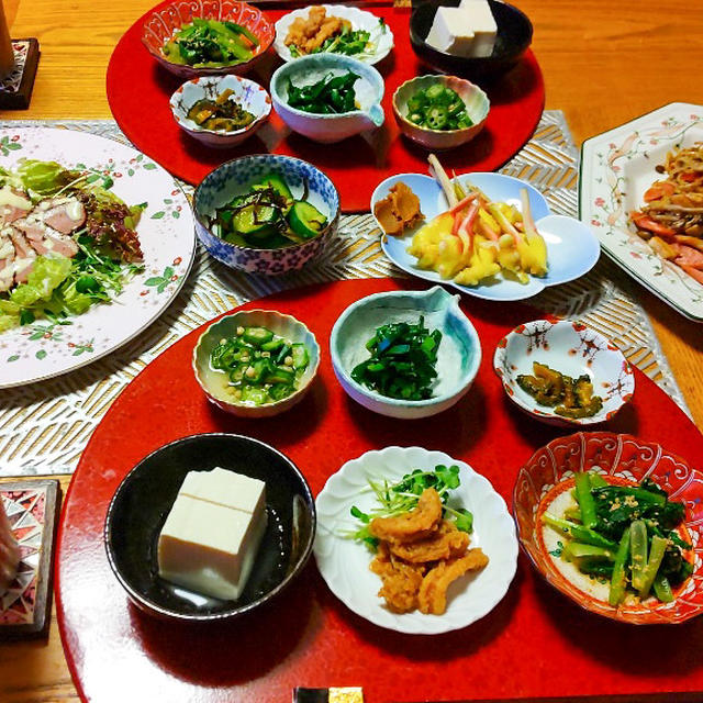 鴨パストラミのサラダときのこの塩焼きそばと小鉢６品で晩酌
