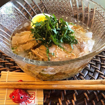 #夏によく食べる冷たい麺料理　　冷やしラーメン