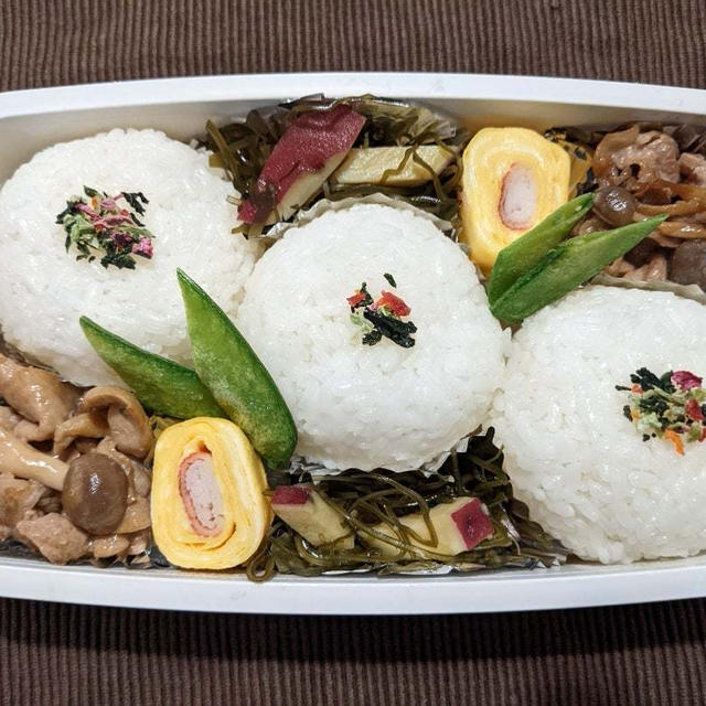 今日のお弁当　第1800号　〜豚肉のオイマヨ炒め〜