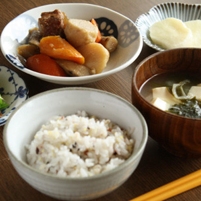 煮物 かつお菜のおひたし 漬物で朝ごはん By えみさん レシピブログ 料理ブログのレシピ満載