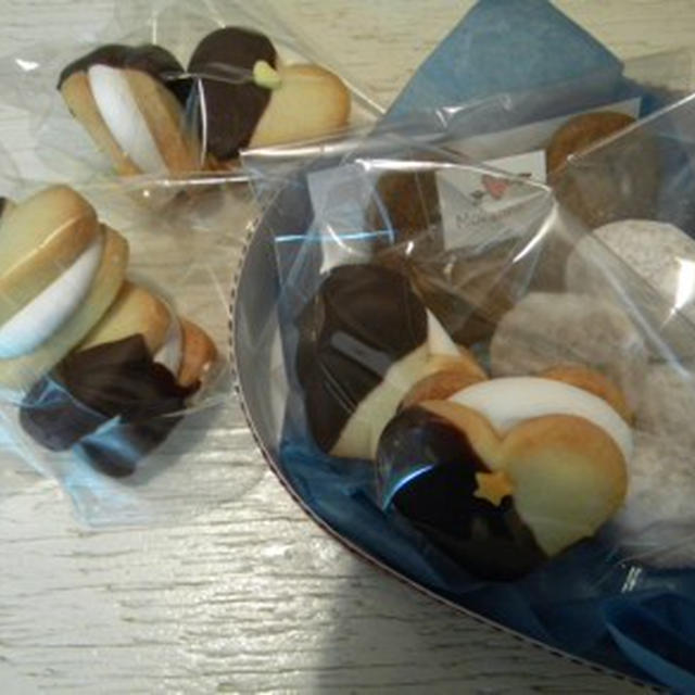 マシュマロサンドのチョコがけハートクッキー