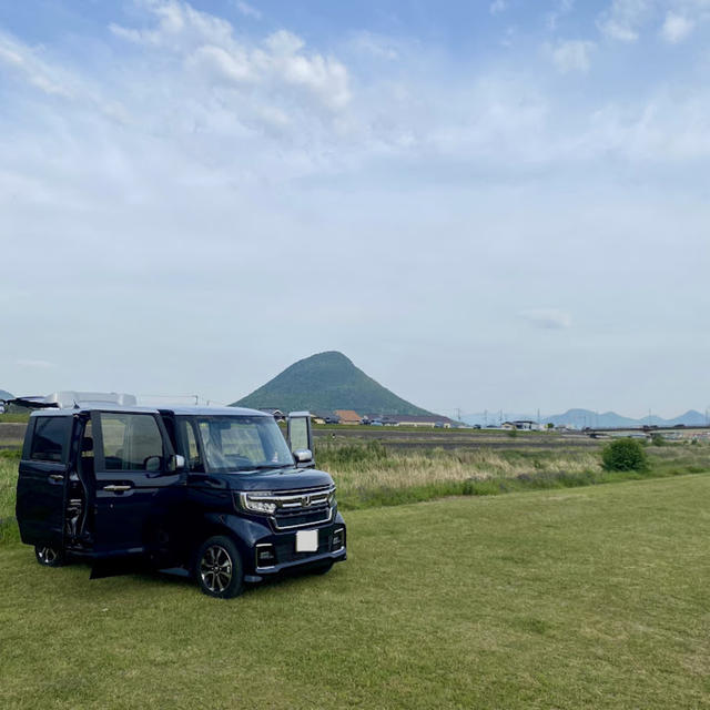 カーサイドタープでデイキャンプを楽しもう！