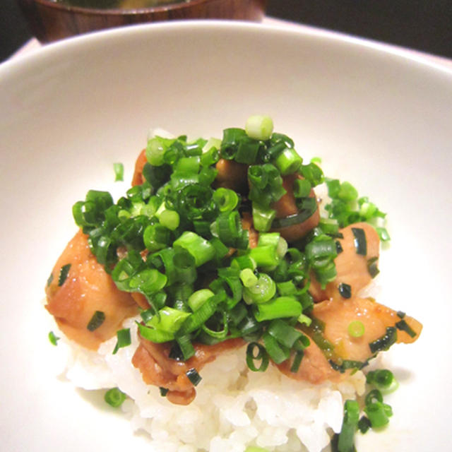 簡単すぎてごめん♪ねぎ鶏丼
