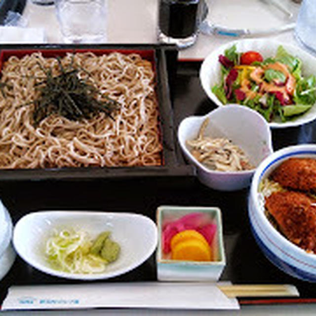 せいろ蕎麦ミニソースかつ丼付（新玉村ゴルフ場）