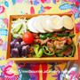 青椒肉絲丼のお弁当 ★ 蜂蜜の日