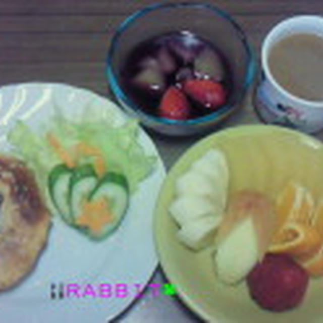Good－morning ラビっ子のあんパン＆フルーツ盛りもり～デザート付き＆野菜盛り～じゃよ♪