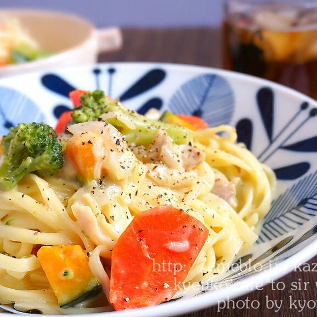 夜カフェ☆鶏とカボチャのクリームパスタ･ワクワクドキドキ路地探検