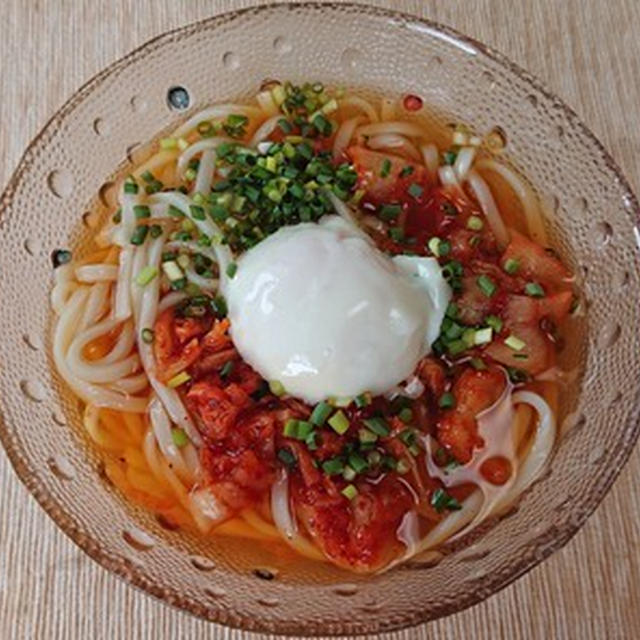 キムチと温泉玉子のぶっかけうどん