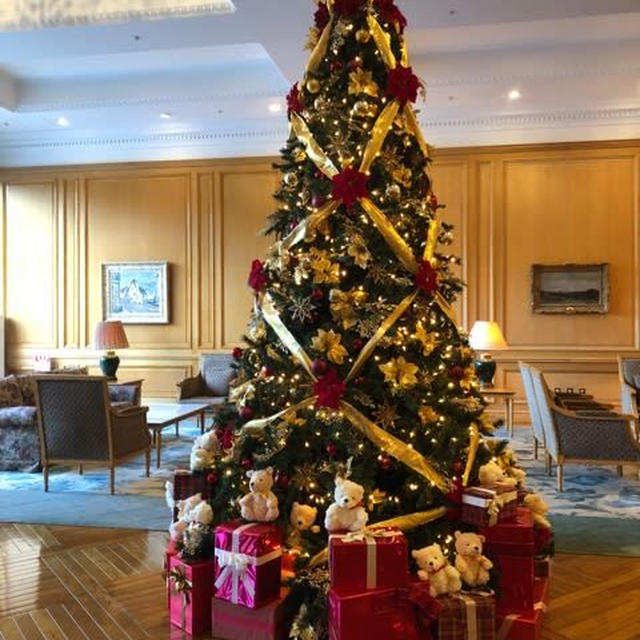 豪華なクリスマスツリーです