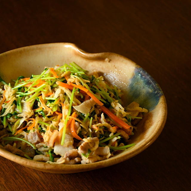 切り干し大根と豆苗の中華炒め（切り干し大根の栄養を逃さずに食べる）