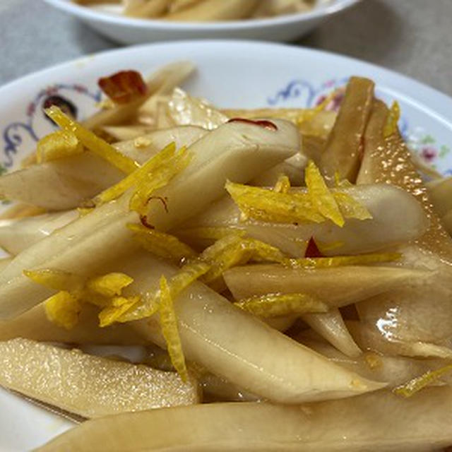 大根の醤油漬けをごま油で和えて♪