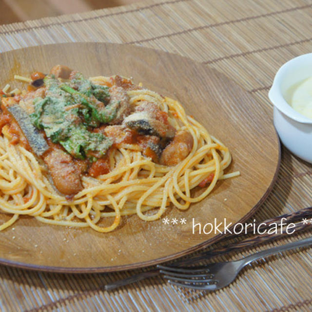 （夕飯）　ソーセージとなすのトマトパスタ　完全復活です！