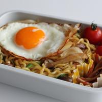 オイスター焼きそば弁当