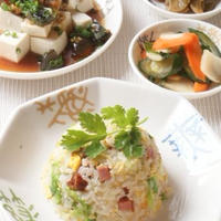 「焼き豚とレタスの花椒塩チャーハン」と中華ディナー