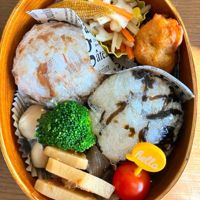 おにぎり弁当