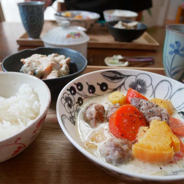 今日は一汁三菜の日