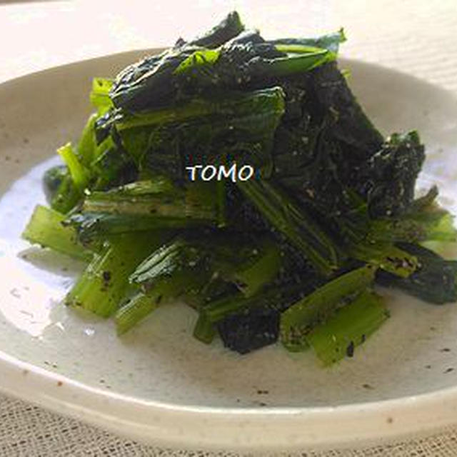 あと1品に♪レンジで簡単！小松菜の胡麻よごし